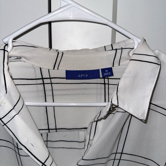 Apt. 9 Blouse - Picture 3 of 4